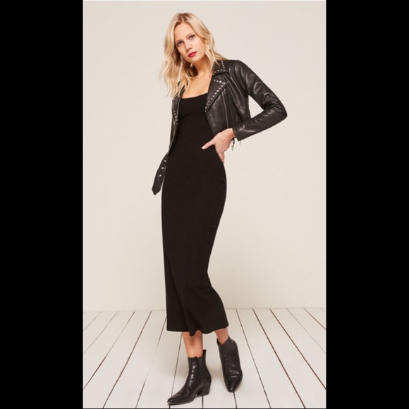 black ribbed maxi dress